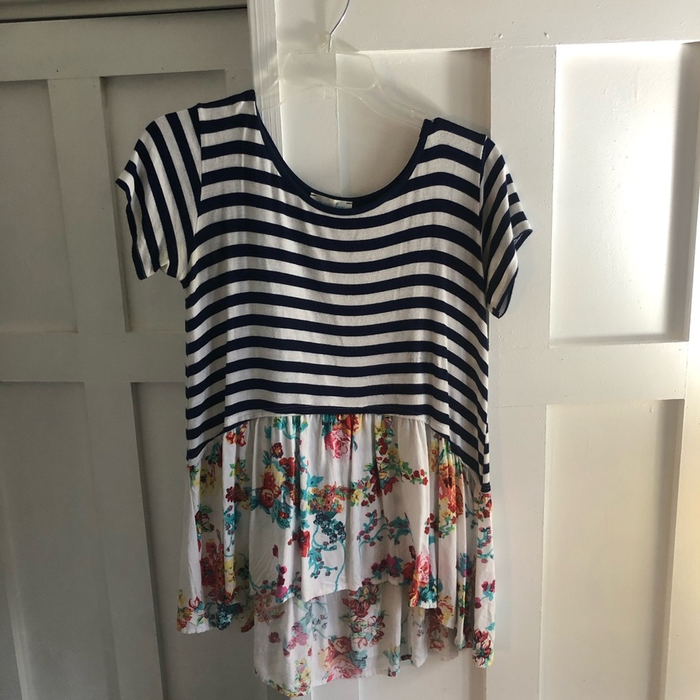Adorable Striped & Floral Grace & Lace Top (Small)